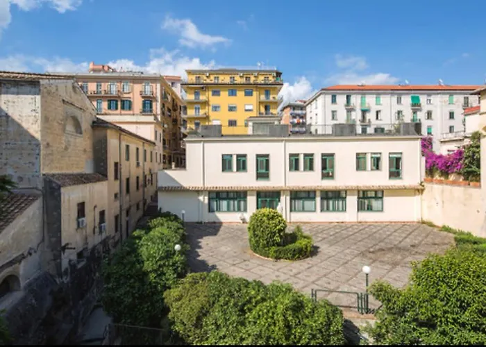 Le 8 Campane 2 Σαλέρνο